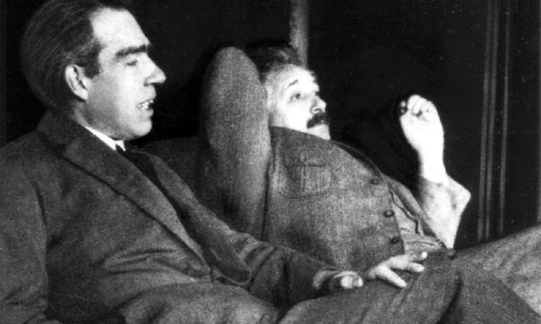 Le due facce della solitudine – Einstein e Bohr: la solitudine costruttiva dello scontro