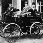 Le due facce della solitudine – Motori a scoppio